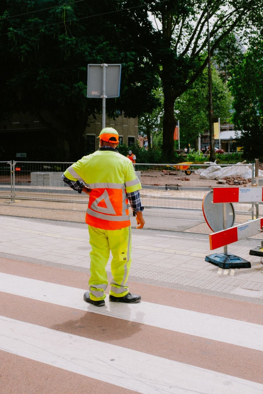 Hi-vis safety vest